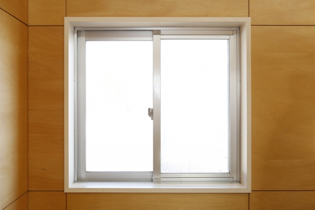 窓枠ごと新しい窓にする