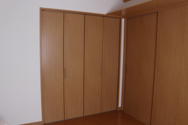 押入れ・クローゼットを部屋にする